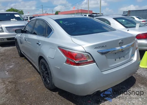 2014 Nissan Altima 2.5 S z USA, uszkodzony, nr VIN 1N4AL3AP6EC160629